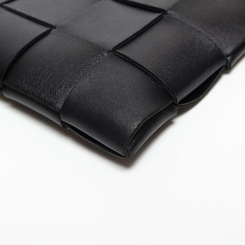 ボッテガヴェネタ BOTTEGAVENETA マキシ イントレチャート ナッパ クラッチバッグ ブラック WS14751