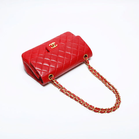 Chanel Chanel n ° 1 Double rabat à bandoulière Bagure d'épaule en peau d'agneau rouge WS14809