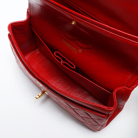 Chanel Chanel n ° 1 Double rabat à bandoulière Bagure d'épaule en peau d'agneau rouge WS14809