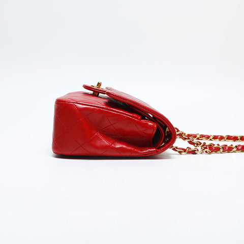 Chanel Chanel n ° 1 Double rabat à bandoulière Bagure d'épaule en peau d'agneau rouge WS14809