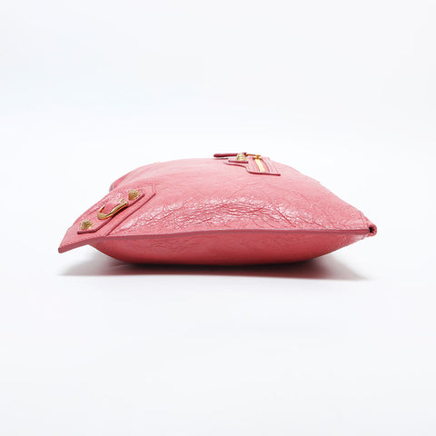 BALENCIAGA Pochette enveloppe géante en cuir rose WS14865