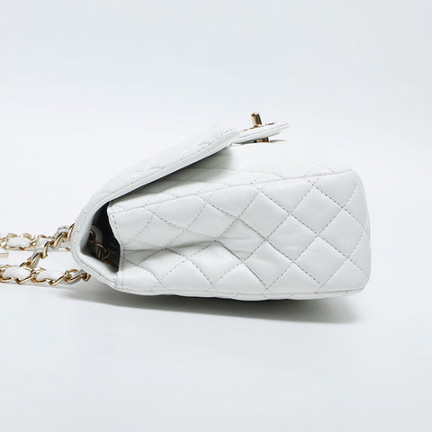 CHANEL No. 12 Matelasse Chain Heart Charm 2008-2009 Shoulder Bag white WS14904
