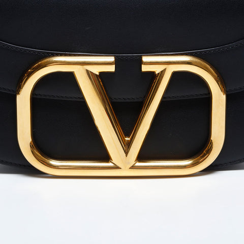 V Loco Leather Shoulder Bag black WS14910