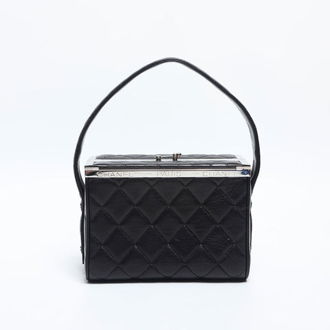 CHANEL No.4 1994-1999 Vanity Lambskin Matelasse Handbag black WS14921