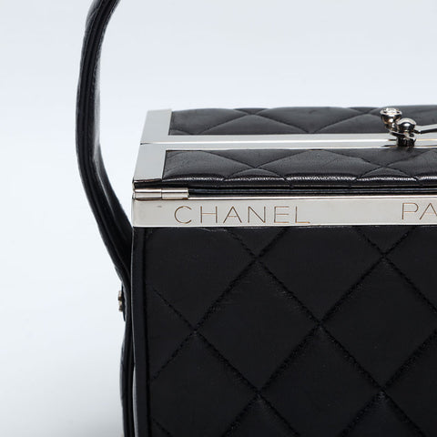 CHANEL No.4 1994-1999 Vanity Lambskin Matelasse Handbag black WS14921