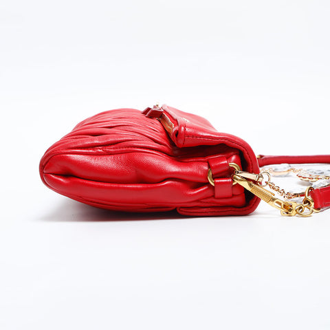 極美品 ミュウ ミュウ Miu Miu マテラッセ レザー ショルダーバッグ レッド WS14929