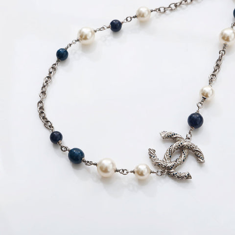 CHANEL 2014 COCO Mark Pearl Rhinestone Necklace Silver WS14950