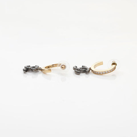 CHANEL 2020 Rhinestone COCO Mark Pierce gold WS14955