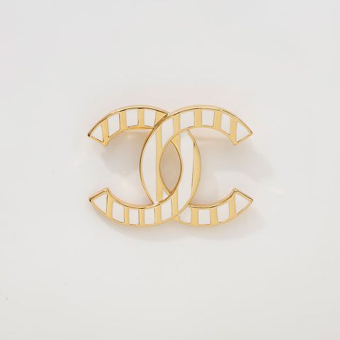 シャネル CHANEL 2023年 白 ココマーク ブローチ ゴールド