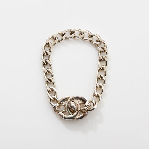 CHANEL 1996 COCO Mark Turnlock bracelet Silver WS14972