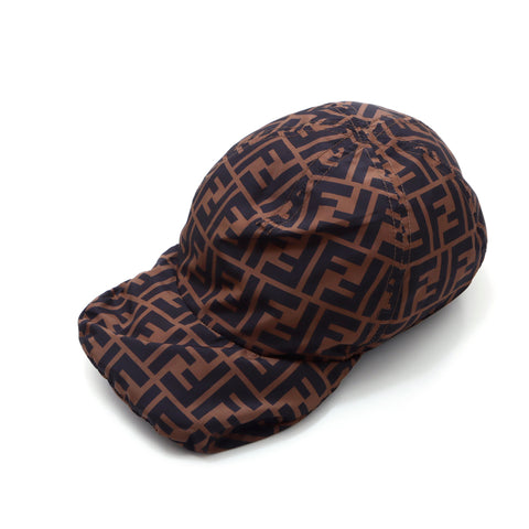 Fendi Zucca帽棕色WS1517