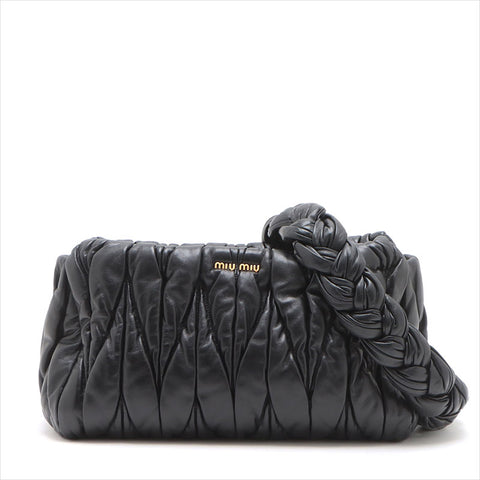 ミュウ ミュウ Miu Miu マテラッセ レザー ショルダーバッグ ブラック WS15221