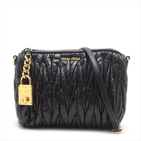 ミュウ ミュウ Miu Miu マテラッセ レザー ショルダーバッグ ブラック WS15226