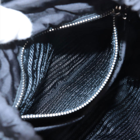 PRADA Nylon triangle logo Backpack Â· Daypack black WS15363