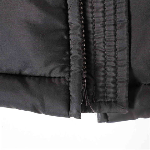 美品 プラダ PRADA Size:46 トライアングルロゴ 中綿 ダウン 22年 ジャケット ブラック WS15414