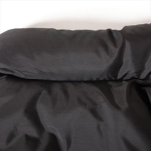 PRADA Size: 46 Triangle logo padded down 22 years Jacket black WS15414