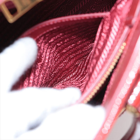 PRADA Patent leather Handbag Red WS15520