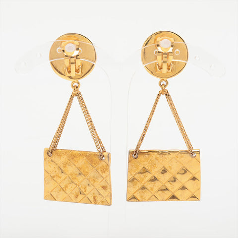 CHANEL 96P Matelasse Medallion Coin Rue Cambom Earring gold WS15729