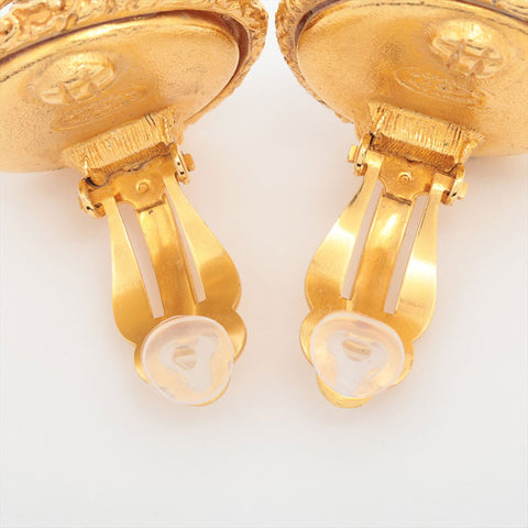 CHANEL 93P Pearl COCO Mark Earring gold WS15800