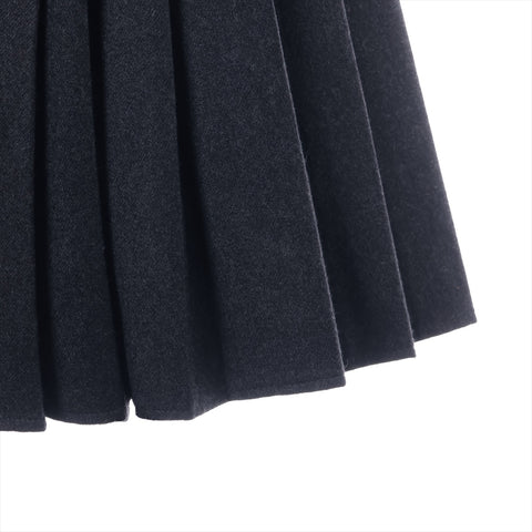 VERSACE Wool skirt with lion buttons, size 38 setup gray WS16239