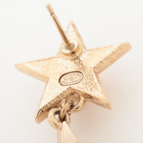 CHANEL A17C 2017 Star COCO Mark Drop Pierce gold WS16365