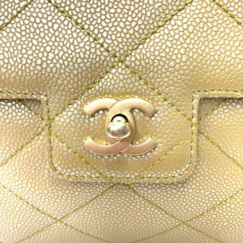 Chanel Chanel 2000 Matelasse连锁肩袋米色WS1658