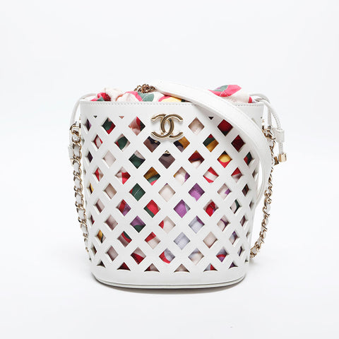 CHANEL 31st Series 2021 Leather Basket Bag Drawstring Bag Shoulder Bag white WS20022