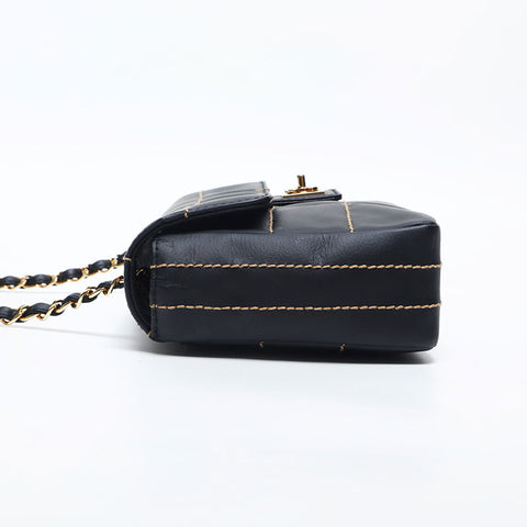 CHANEL No. 7 2001-2002 Chocolate Bar Leather Shoulder Bag black WS20043