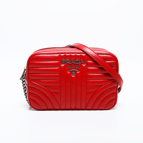 PRADA SOFT CALF IMPUN LEATHER MATELASSE Shoulder Bag Red WS20053