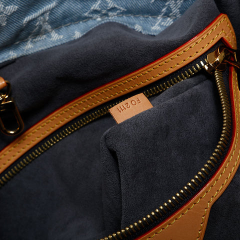 LOUIS VUITTON 2011 Monogram Denim Daily GM Shoulder Bag blue WS20069