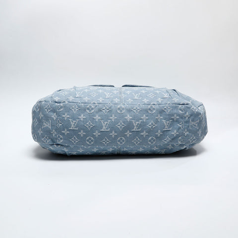 LOUIS VUITTON 2011 Monogram Denim Daily GM Shoulder Bag blue WS20069
