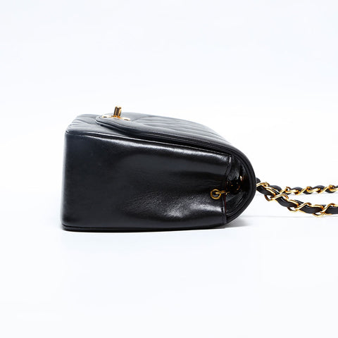 CHANEL No. 3 1994-1996 Diana Matelasse Lambskin Shoulder Bag black WS20185