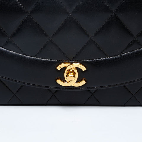 CHANEL No. 3 1994-1996 Diana Matelasse Lambskin Shoulder Bag black WS20185