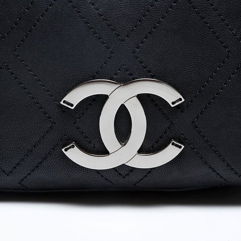 CHANEL No. 11 Wild Stitch Leather 2006-2008 Shoulder Bag black WS20212