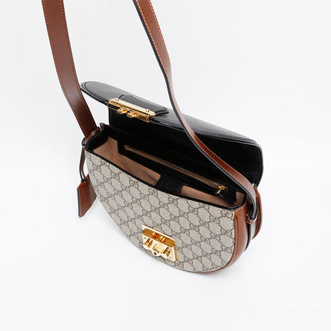 GUCCI GG supreme flap Shoulder Bag beige WS20220