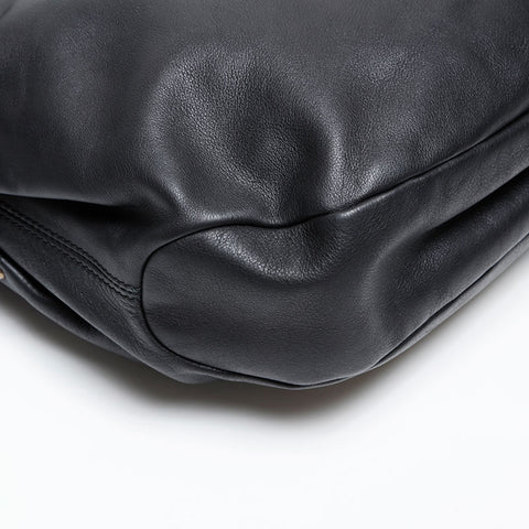 Salvatore Ferragamo Vara Ribbon Leather Shoulder Bag black WS20239