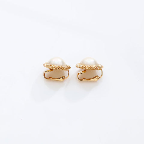 Christian Dior Pearl Earring gold WS20257