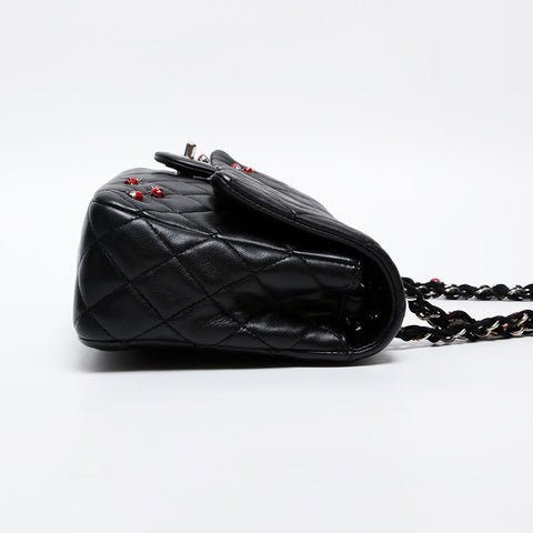 CHANEL Ladybug Matelasse Chain 9.8" 14th series 2010-2011 Shoulder Bag black WS20307