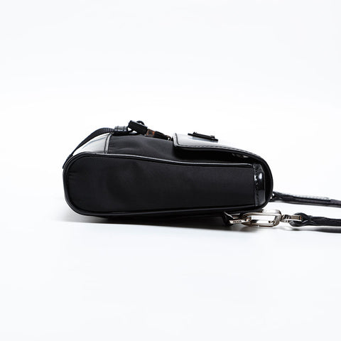 極美品 プラダ PRADA レザー スマートフォンケース ウエストバッグ ブラック WS20311