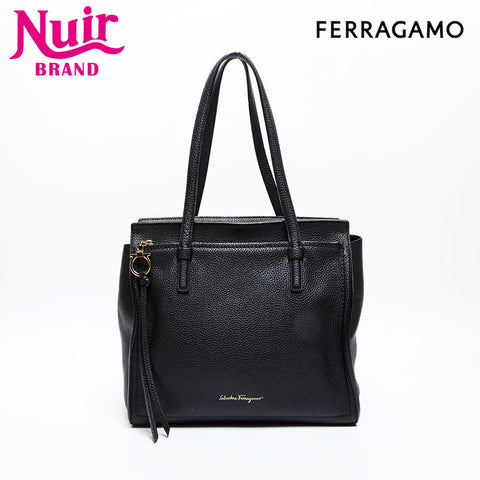 Salvatore Ferragamo Leather Amy Shoulder Bag black WS20314