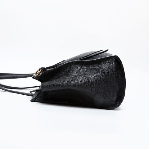 Salvatore Ferragamo Leather Amy Shoulder Bag black WS20314