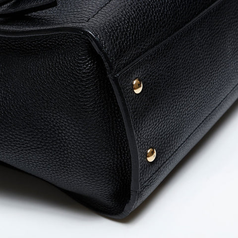 Salvatore Ferragamo Leather Amy Shoulder Bag black WS20314