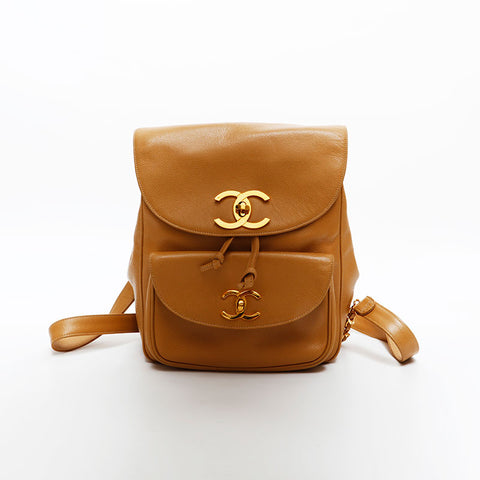 CHANEL No. 3 1994-1996 Caviar Skin Turnlock COCO Mark Backpack Â· Daypack beige WS20323
