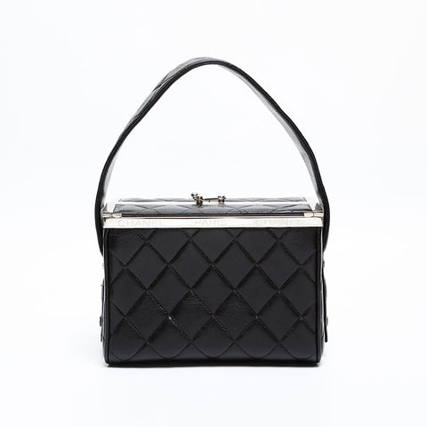 CHANEL No.4 1996-1997 Matelasse Vanity Lambskin Shoulder Bag black WS20327