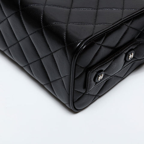 CHANEL No.4 1996-1997 Matelasse Vanity Lambskin Shoulder Bag black WS20327