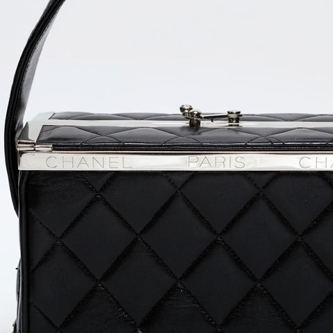 CHANEL No.4 1996-1997 Matelasse Vanity Lambskin Shoulder Bag black WS20327