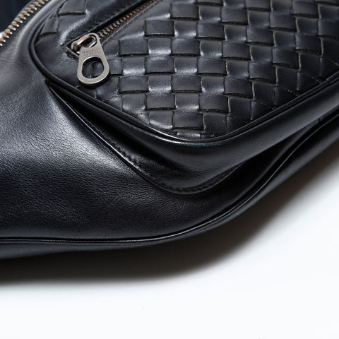 BOTTEGAVENETA INTRECCIATO Waist bag black WS20349