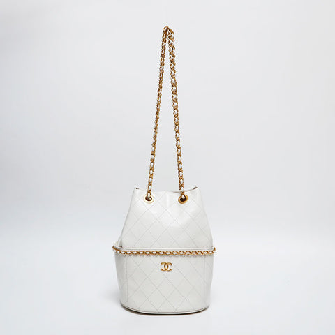 CHANEL 2025 Cruise Bucket Bag in Leather Chain Shoulder Bag white WS20352