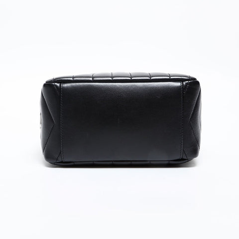YVES SAINT LAURENT Y Matelasse Leather Shoulder Bag black WS20361