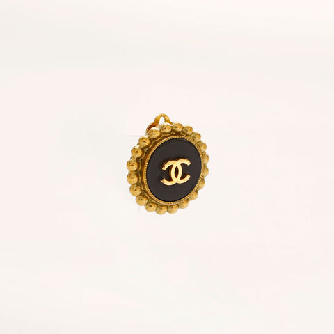 CHANEL 94P COCO Mark Round Earring Black Gold WS20437